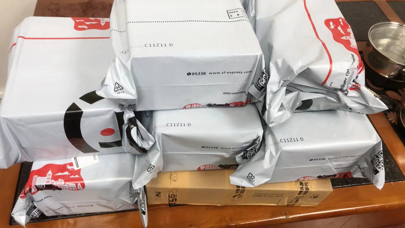 Packaging presentation; shipping arrangements are confirmed for each order.